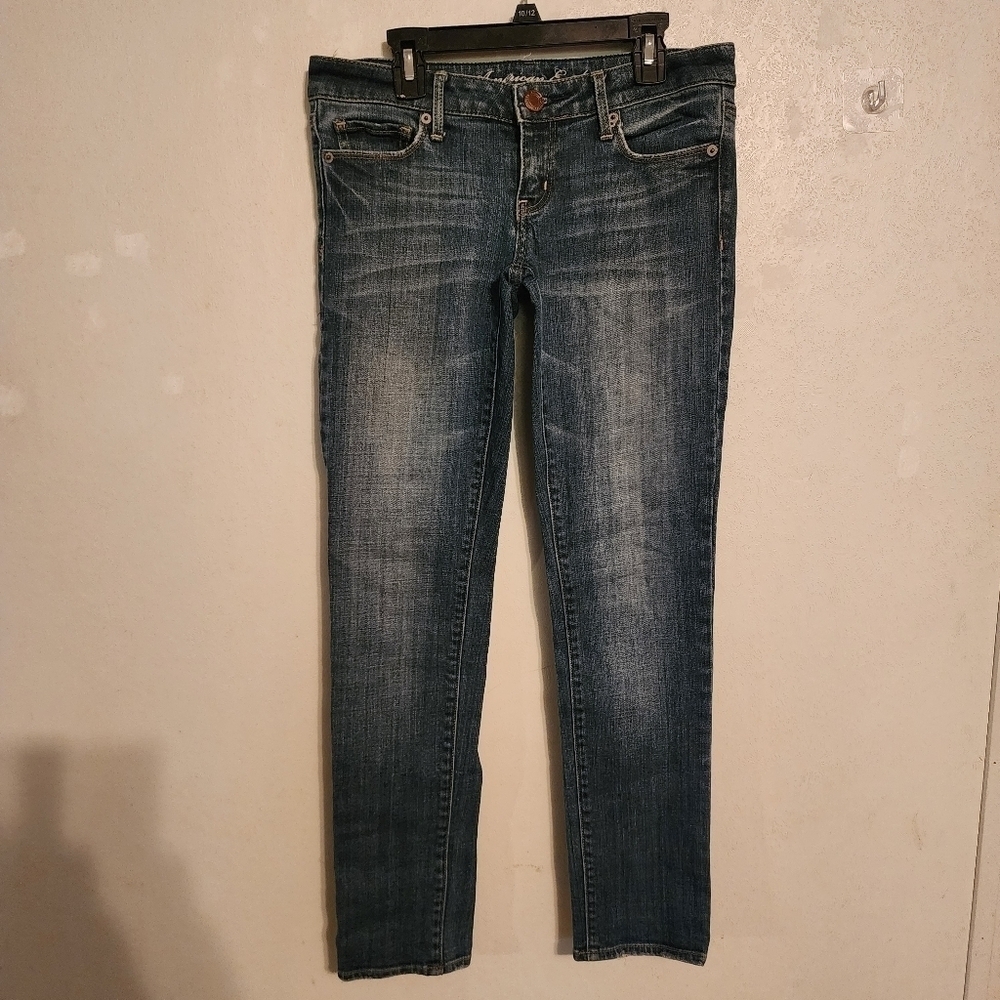American Eagle Stretch Skinny Jeans Size 2, Inseam 28" (Wear At Hems)